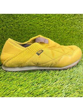 Teva ReEmber Mens Size 8 Yellow Casual Classic Walking Moccasin Slip On Shoes